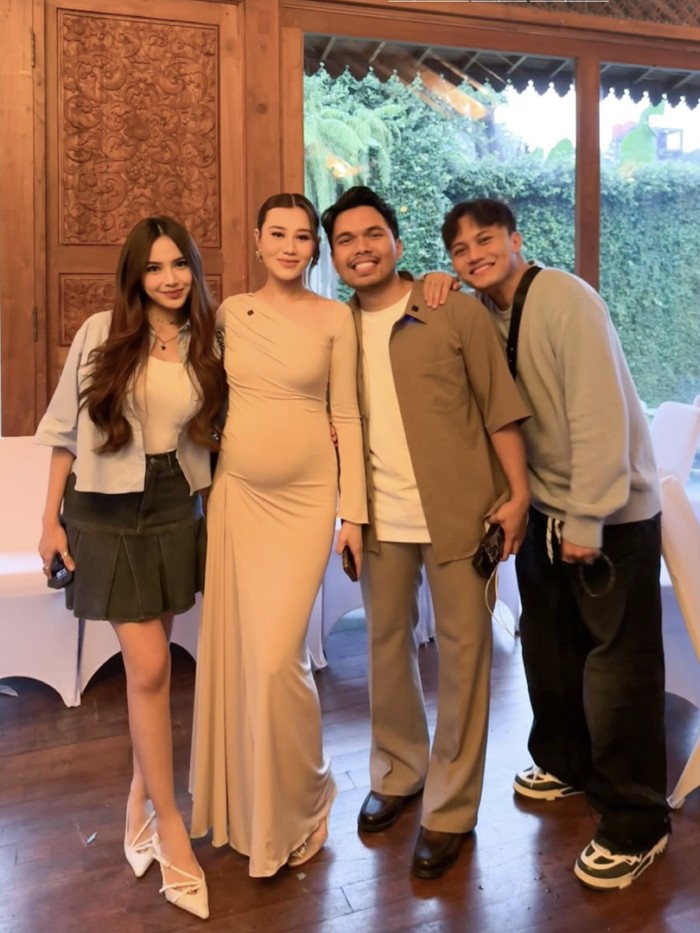 Gender reveal kehamilan Aaliyah Massaid.