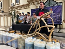 Pekerja dan Sopir Sumur Minyak Ilegal di Batanghari Ditangkap