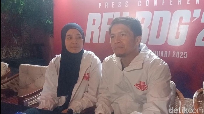 Dhini Aminarti dan Dimas Seto