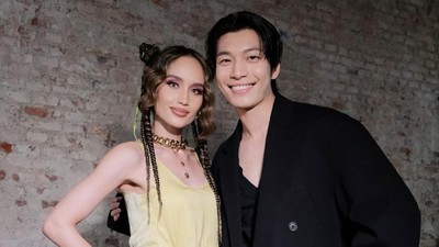 7 Foto Cinta Laura Eksis Bersanding dengan Wi Ha Joon & Momo TWICE di Milan