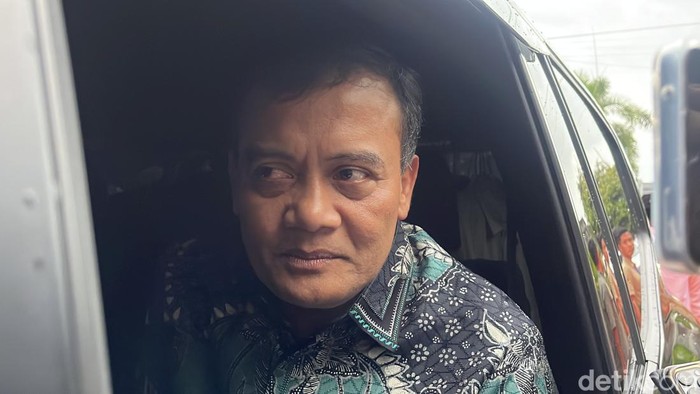 Gubernur Jawa Tengah, Ahmad Luthfi ditemui usai bertemu Jokowi, Sumber, Banjarsari, Solo, Jumat (28/2/2025)