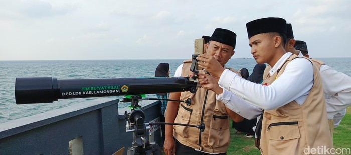 Hilal tanjung kodok Lamongan