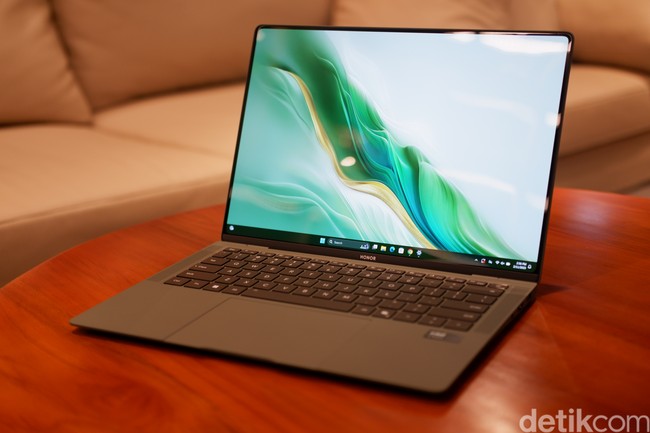 Review Honor MagicBook Art 14: Laptop Ringan Punya Kamera Unik