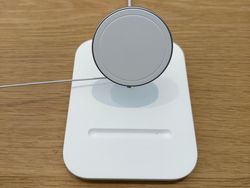 Menjemput iPhone 16e di Negeri Tetangga