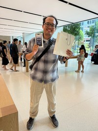 iPhone 16e