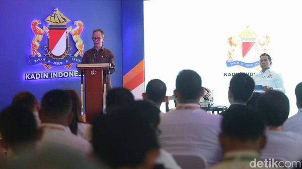Kadin Gelar Kuliah Keuangan Bahas Ekonomi Indonesia