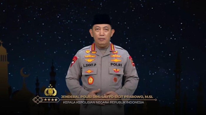 Kapolri Jenderal Listyo Sigit Prabowo mengucapkan selamat menunaikan ibadah puasa bagi umat muslim (dok Polri)