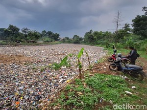 Citarum Jadi Lautan Sampah Styrofoam Lagi