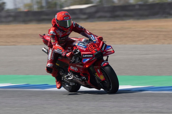BURIRAM, THAILAND - FEBRUARY 13: Marc Marquez of Spain and  Ducati Lenovo Team heads down a straight during the Thailand MotoGP Test at Chang International Circuit on February 13, 2025 in Buriram, Thailand. (Photo by Mirco Lazzari gp/Getty Images)