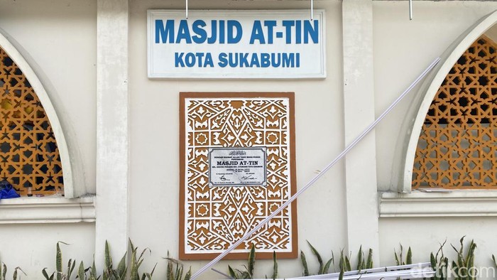 Masjid Sejuta Pemuda.