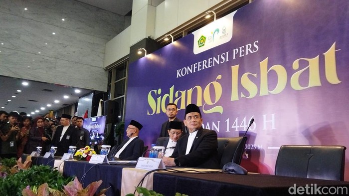 Menag Nasaruddin Umar mengumumkan 1 Ramadan