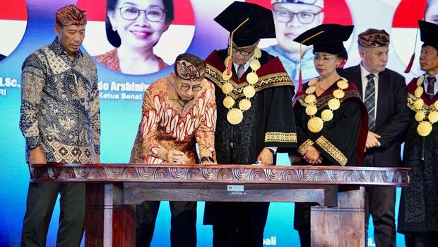 Menbud Fadli Zon