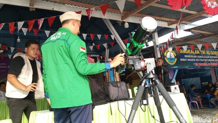 Pantauan hilal penetapan 1 Ramadan 2025 di Bone Bolango, Gorontalo.