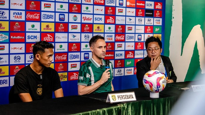 Pelatih Persebaya Paul Munster