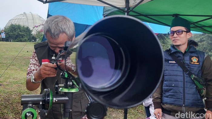 Pengamatan hilal 1 Ramadan di Observatorium Bosscha (Whisnu Pradana)