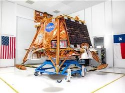 Pesawat Antariksa Blue Ghost Bakal Mendarat di Bulan