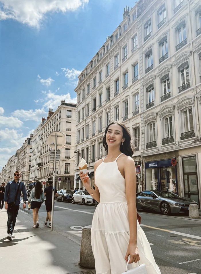 Pesona Cantik Anya Geraldine Saat Jajan Es Krim di Seoul hingga Paris Pesona Cantik Anya Geraldine Saat Jajan Es Krim di Seoul hingga Paris