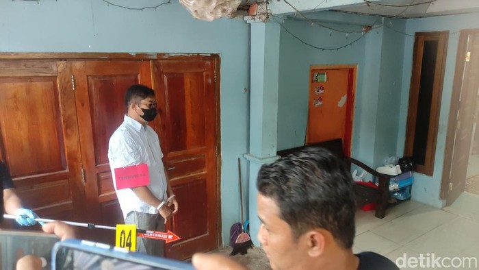 Polda Jateng gelar rekonstruksi kasus kematian Darso di Semarang. Tersangka eks Kanit Gakkum Satlantas Polresta Jogja AKP Hariyadi dihadirkan, Jumat (28/2/2025).