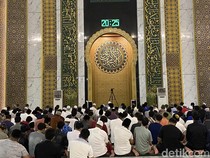 Tata Cara Sholat Tarawih, Lengkap dengan Niat dan Doanya