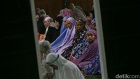 Data hisab dikonfirmasi melalui proses pemantauan hilal atau rukyatul hilal. Kemenag bekerja sama dengan Kantor Wilayah Kemenag di berbagai daerah akan melakukan pemantauan hilal di berbagai titik di seluruh Indonesia.
