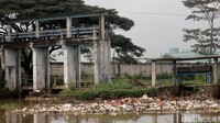 Sampah ini berasal dari wilayah Rancaekek Kabupaten Bandung dan Sumedang.