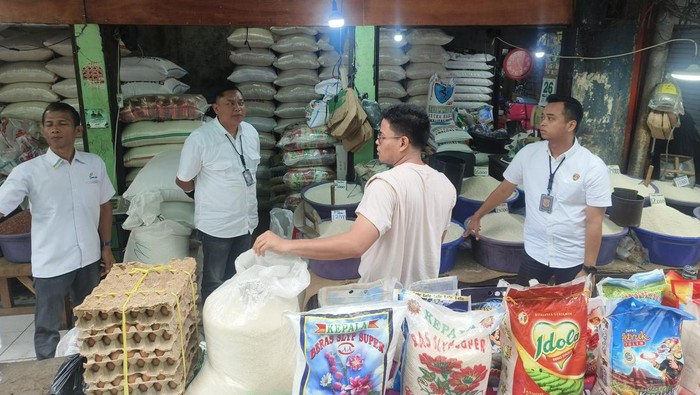 Satgas Pangan Polda Metro Jaya cek stok bahan pokok di Pasar Induk Cipinang jelang bulan Ramadan 2025 (dok.istimewa)
