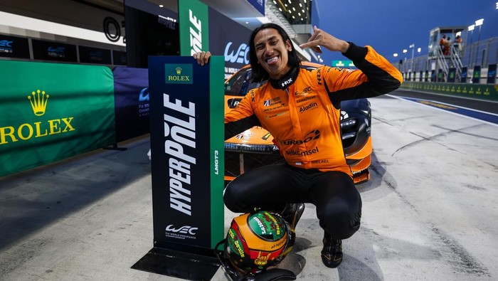 GELAEL Sean (ina), United Autosports, McLaren 720S GT3 Evo #95, LM GT3, portrait celebrating his pole position during the Qatar 1812 KM, 1st round of the 2025 FIA World Endurance Championship, from February 25 to 28, 2025 on the Losail International Circuit in Lusail, Qatar - Photo Julien Delfosse / DPPI