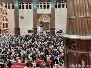 Menag Isi Ceramah Salat Tarawih di Istiqlal, Bicara Keutamaan Niat Puasa