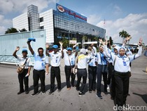 Ngeri! 4 Sektor Industri Dihantui PHK Massal