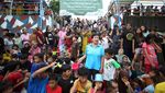 Warga Tangerang Ramai-ramai Keramas Bareng jelang Ramadan