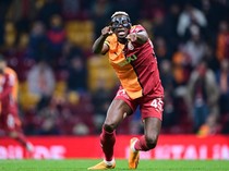 Osimhen Tak Tergoda Tawaran Fantastis Al Hilal