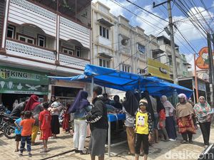 Warga Medan Padati Kios Daging Sapi-Ayam Jelang Ramadan, Harga Naik