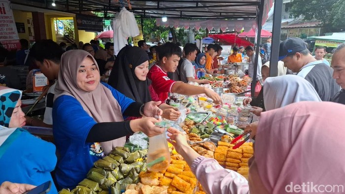 Bazar Takjil Benhil, 1 Maret 2025. (Brigitta Belia Permata Sari/detikcom)