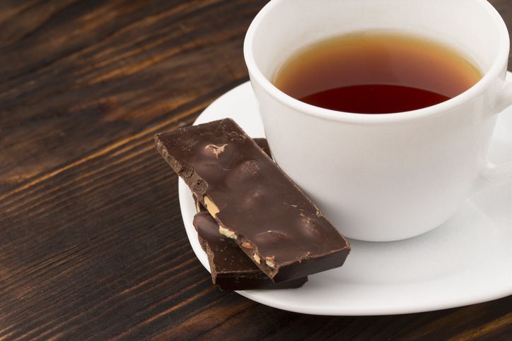 kombinasi teh dan cokelat