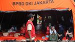 Duka Warga Duren Sawit Awali Ramadan di Pengungsian