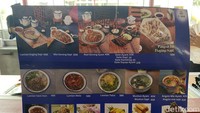 Gerai Lanzhou Lamian menawarkan hidangan lamian khas kota Lanzhou China. Dibuat dari bahan-bahan yang autentik dan aman dikonsumsi Muslim. Foto: Detikcom / Atiqa Rana