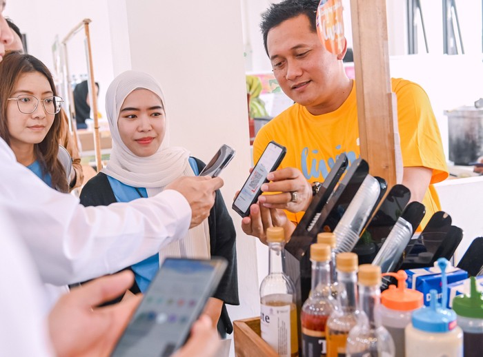 Ilustrasi transaksi Bank Mandiri