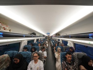 Aturan Buka Puasa Ramadan 2025 di Kereta Cepat Whoosh