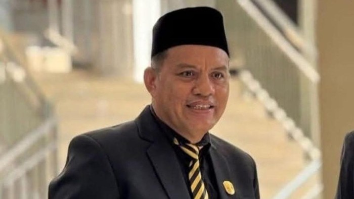 Ketua DPRD Luwu Utara Amir Mahmud meninggal dunia.