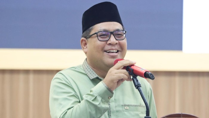 *  pengajar Media Technology di Fakultas Humaniora UIN Maliki Malang.