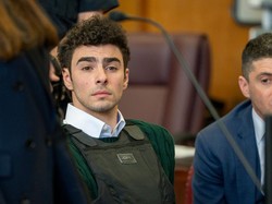 Foto Pembunuh Viral Dijuluki Fashionista, Busana di Persidangan Jadi Incaran