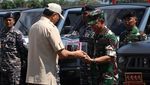 Menhan Serahkan 700 Maung untuk TNI-Polri