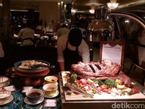 Trans Luxury Hotel Bandung Sajikan 250 Menu untuk Iftar Ramadan 2025