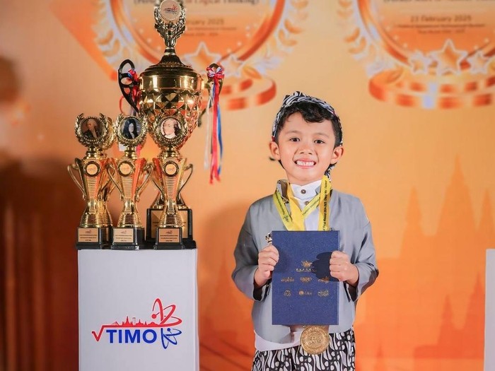 Parama Hansa Abhipraya raih penghargaan tertinggi di olimpiade matematika internasional.