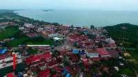Dahulu kota Sihanoukville masih terjaga alamnya. Rata-rata penduduknya bekerja di bidang pariwisata seperti penginapan, jasa antar jemput, pemilik warung makan. Foto: Tangkapan layar/YouTube Tomaly