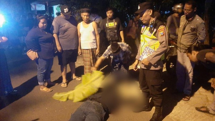 Pengendara motor Honda CB tewas kecelakaan di Tulungagung.