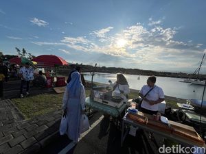 Berburu Takjil di Pantai Marina Boom Banyuwangi