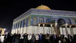 Suasana Salat Tarawih di Masjid Al-aqsa