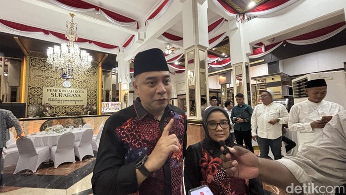 Wali Kota Surabaya Eri Cahyadi di Balai Kota Surabaya.