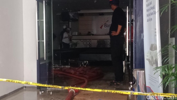 Bank Jateng di Jalan Pemuda, Klaten, kebakaran Minggu (2/3/2025).